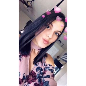 Meet your Posher, Danielle